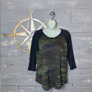 White Crow camo baseball T-shirt